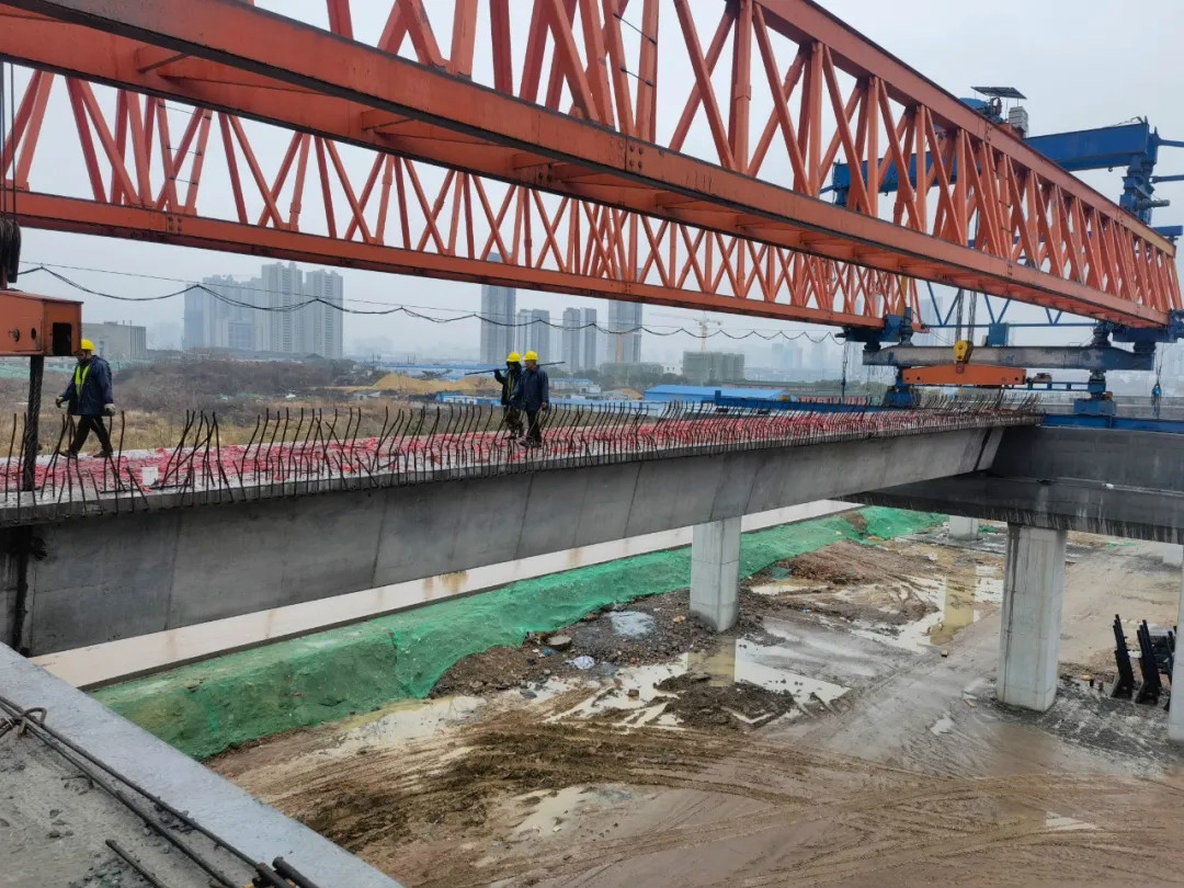 �ں���޸߼ܶ��ӹ��̼��Ż���Ƭ�����������